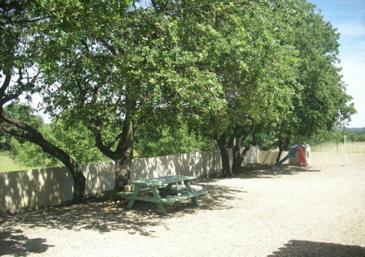 Les Chenes De Da-Li Bed & Breakfast Lezignan-la-Cebe Exterior photo